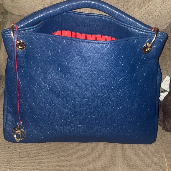 The Unbranded Brand Handbags - Elegant Blue Embossed Shoulder Bag New